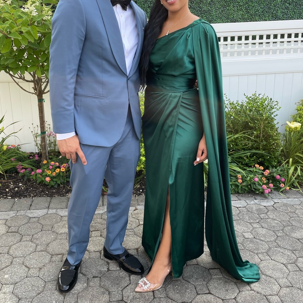 Glamorous Emerald Green Gown